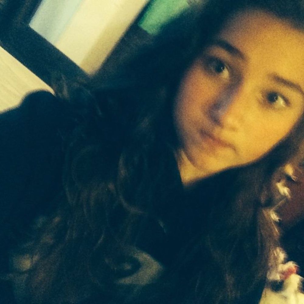 Meet your Posher, Courtney